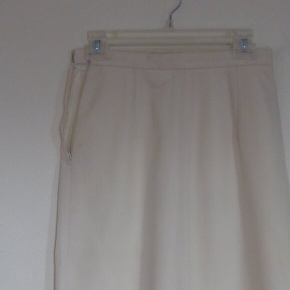 White Tailored Suit by Daniele O by Tahari - Picture 5 of 6